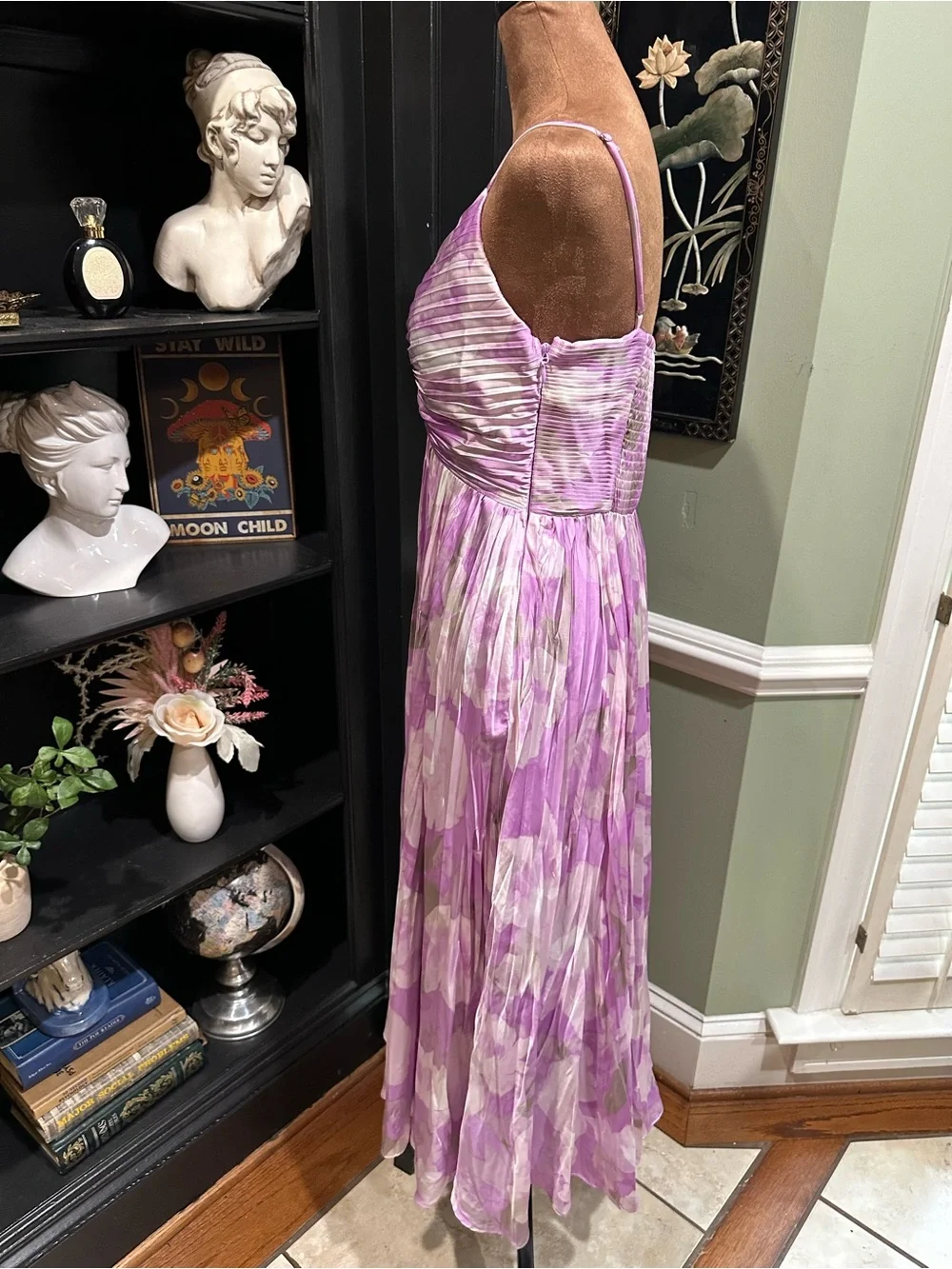 ASTR the Label “Maeve” Shadow Floral Pleated Midi Dress – Size Medium - Picture 7 of 14